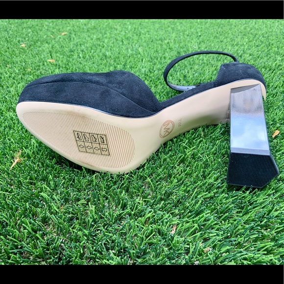 Michael Kors sues Sandal (NEW) - Picture 6 of 15